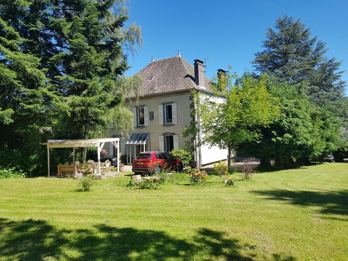Domaine Les Pradets Bed and Breakfast La Bourboule Exteriör bild
